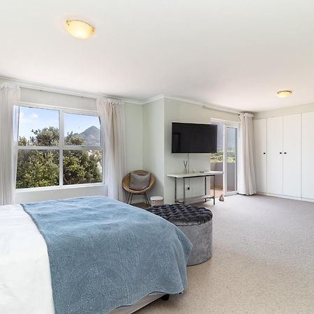 Beachfront Villa Sea Breeze Hout Bay Cape Town Exterior photo