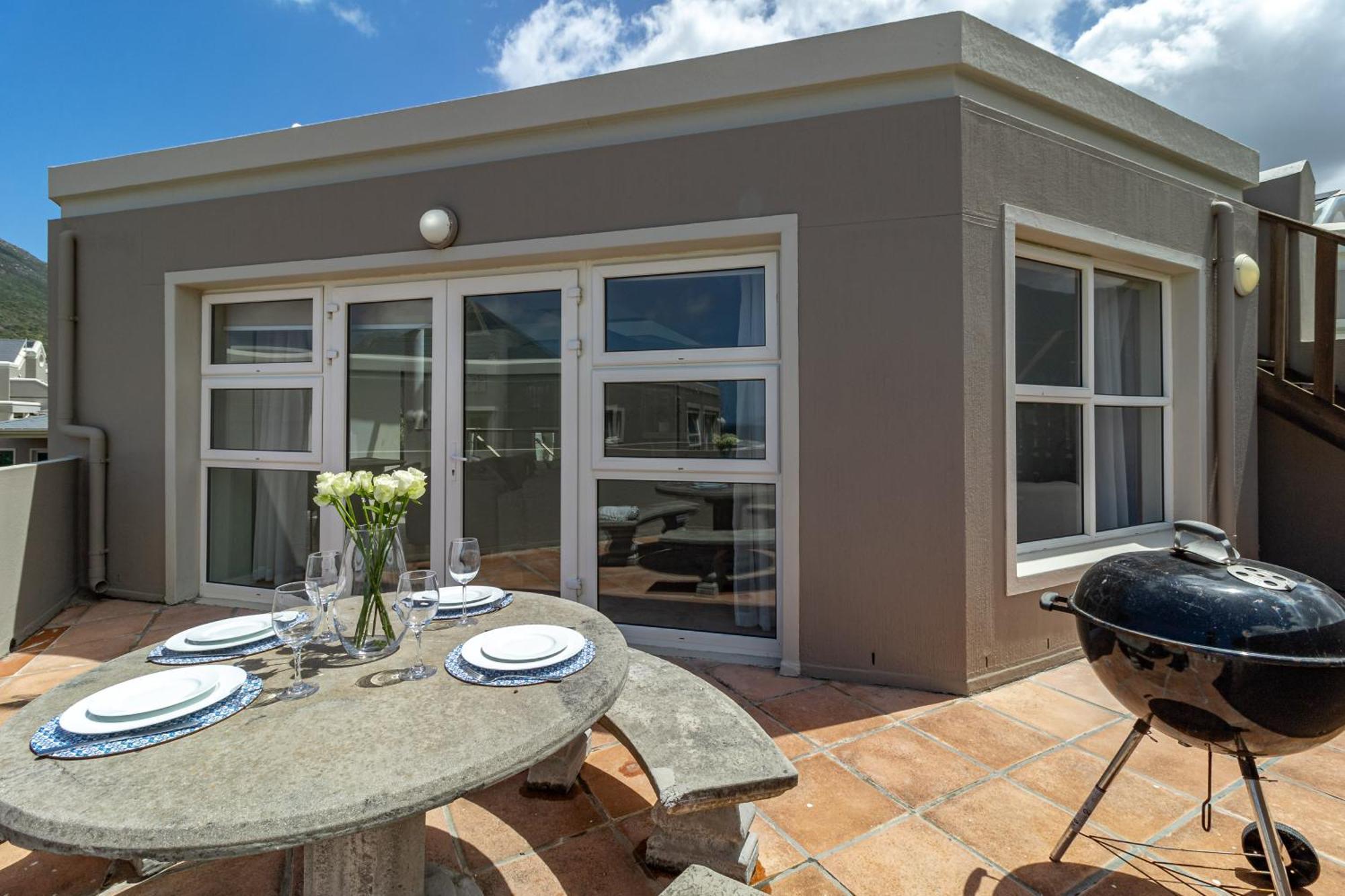 Beachfront Villa Sea Breeze Hout Bay Cape Town Exterior photo