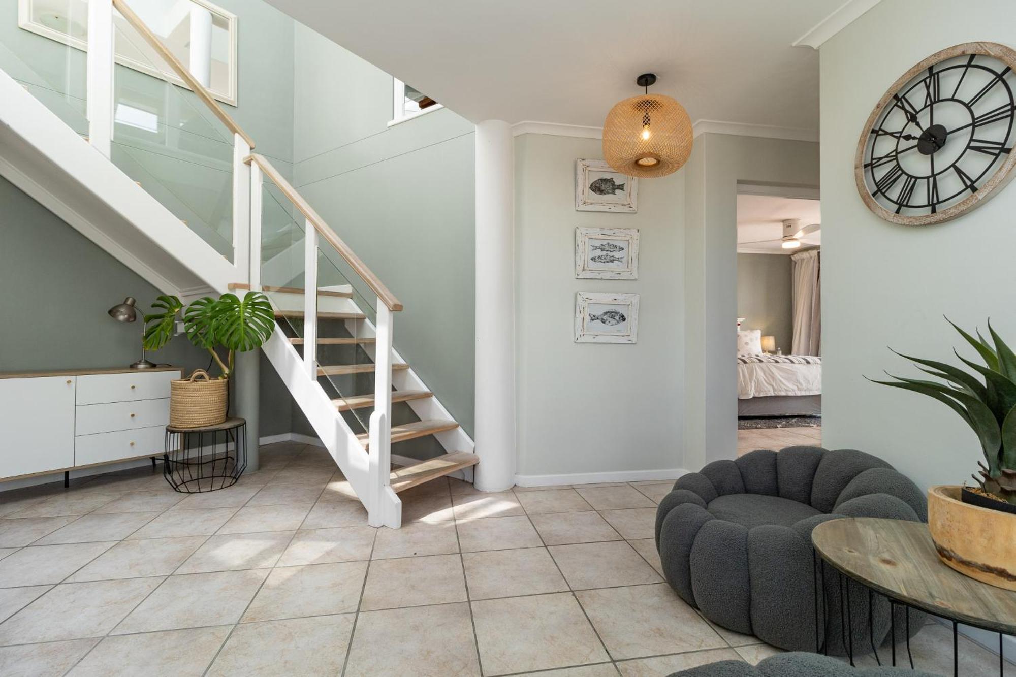 Beachfront Villa Sea Breeze Hout Bay Cape Town Exterior photo